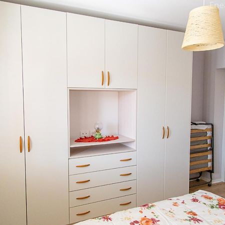 Enea'S Guest House Влёра Экстерьер фото