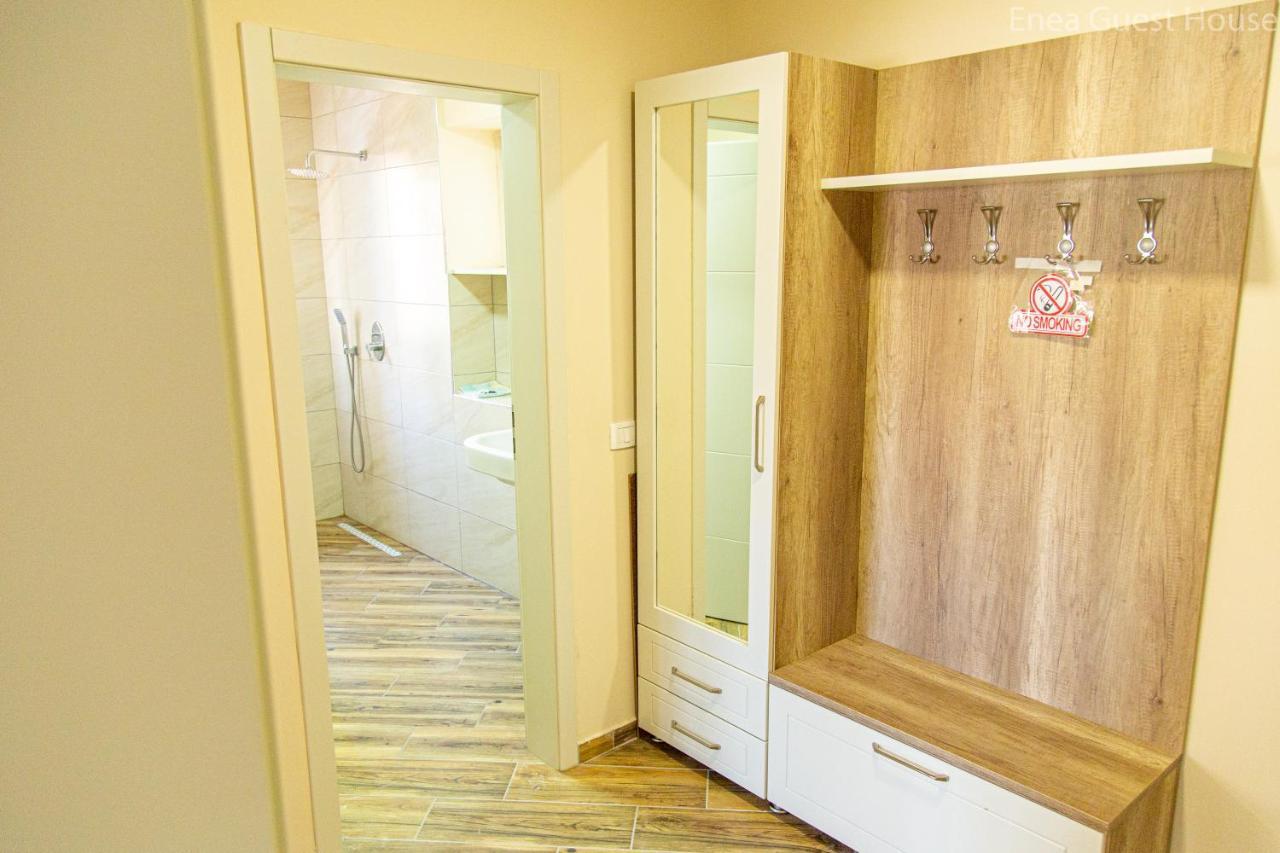 Enea'S Guest House Влёра Экстерьер фото
